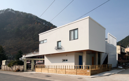 white cube house
